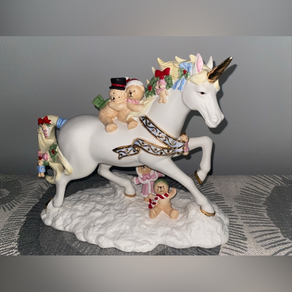 Lenox Teddy Bear Friends Unicorn Figurine with Gold Accents Ltd Edition 2016